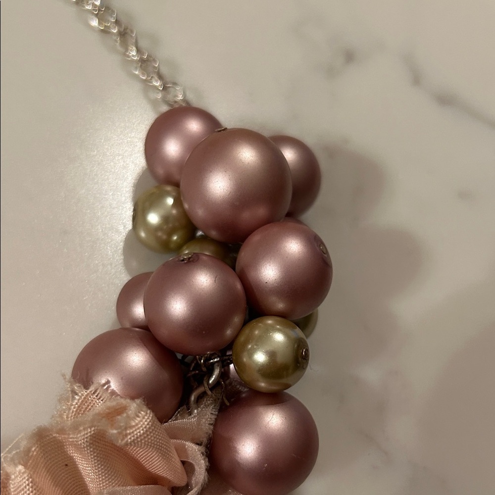 Elegant Pink and Silver Necklace - Picture 5 of 6